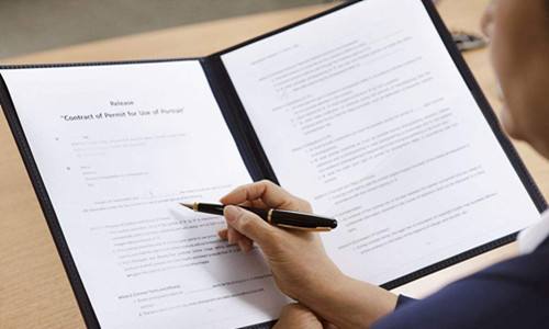 商務(wù)翻譯合同收費原則和注意事項有哪些 商務(wù)翻譯合同收費原則和注意事項有哪些